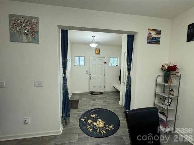 Building Photo - 574 Scotch Meadows Loop