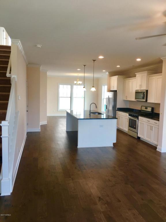 Building Photo - RIVER LIGHTS