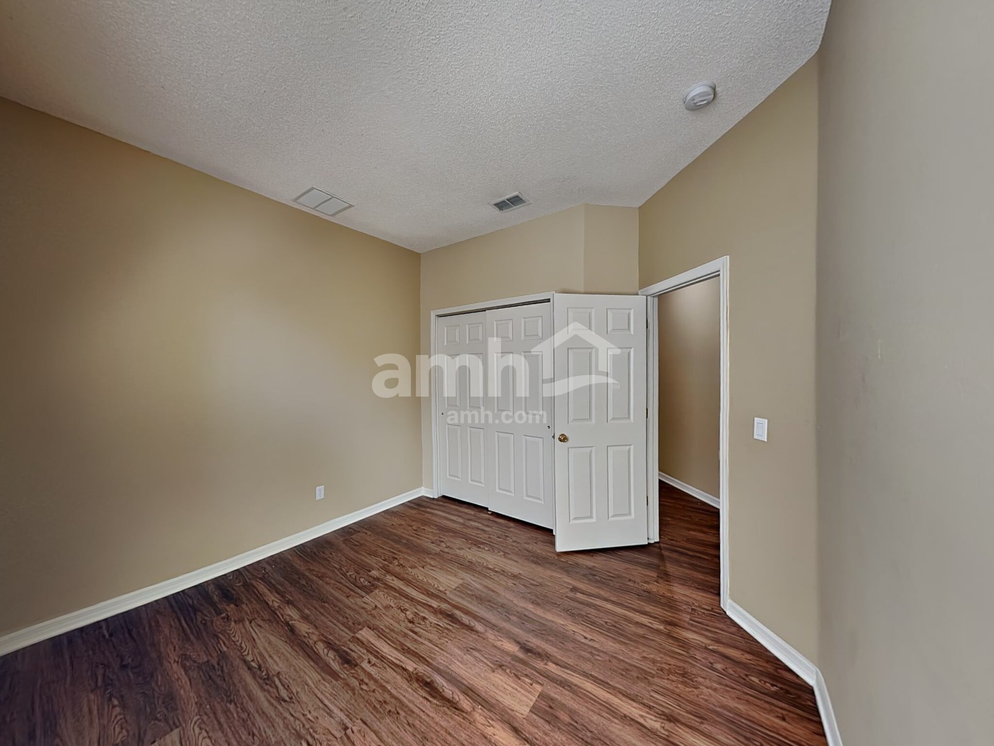 Building Photo - 1714 Cedar Lake Dr