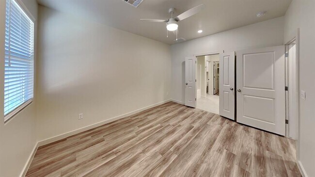 Building Photo - 3802 Franks Wy