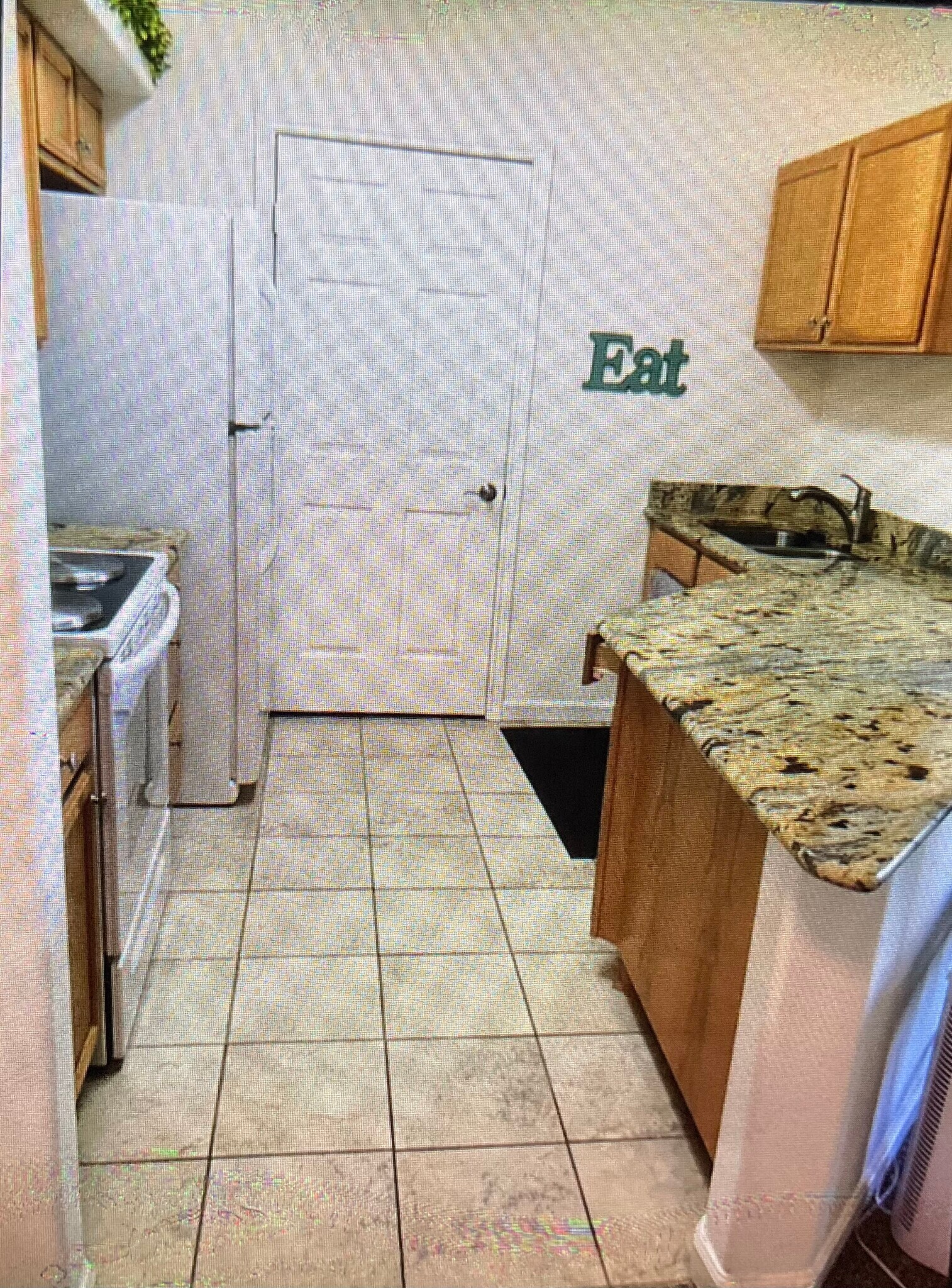 Building Photo - 6021 Castlegate Dr W