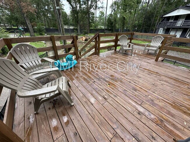 Building Photo - 11415 Dobson Dr
