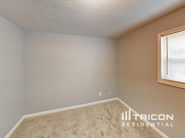 Building Photo - 3964 Cindy Dr