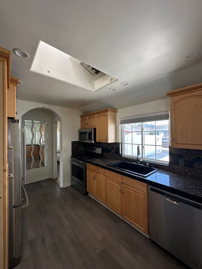 Building Photo - Fletcher Hills/El Cajon 3Br House