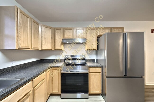 Building Photo - Large 2 Bedroom 1 Bath All One Level Apartment in Hellam PA