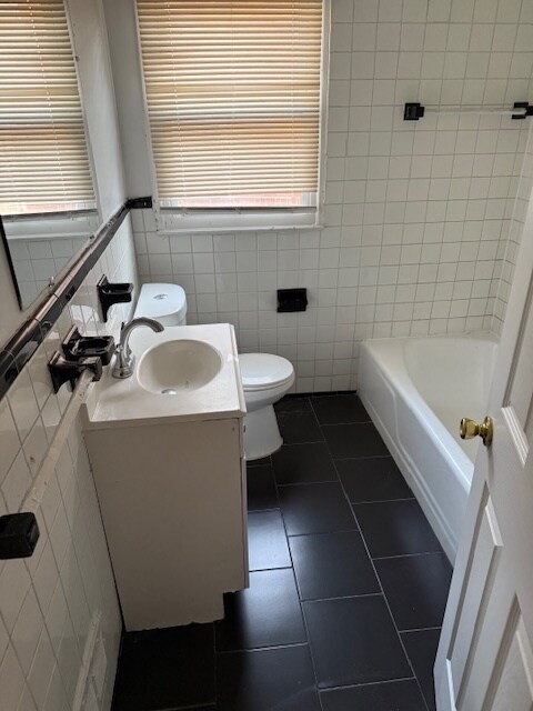 Building Photo - 14019 Edmore Dr