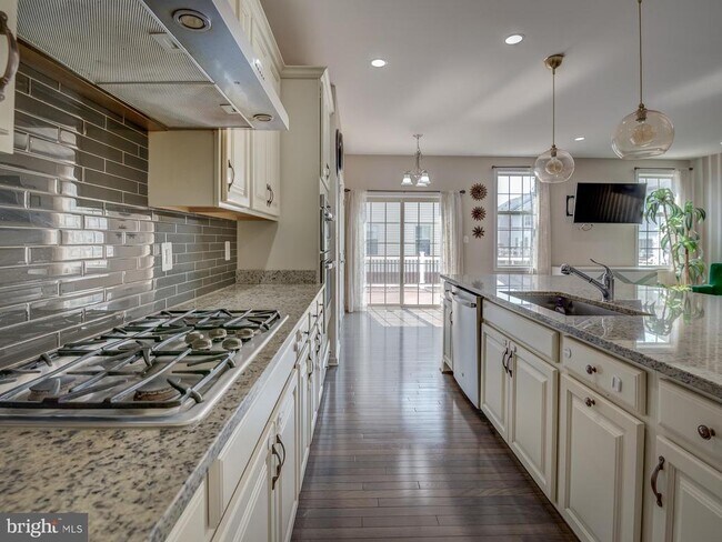 Building Photo - 23480 Logans Ridge Terrace