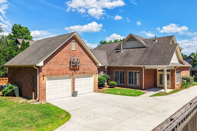Building Photo - 4040 Alston Way