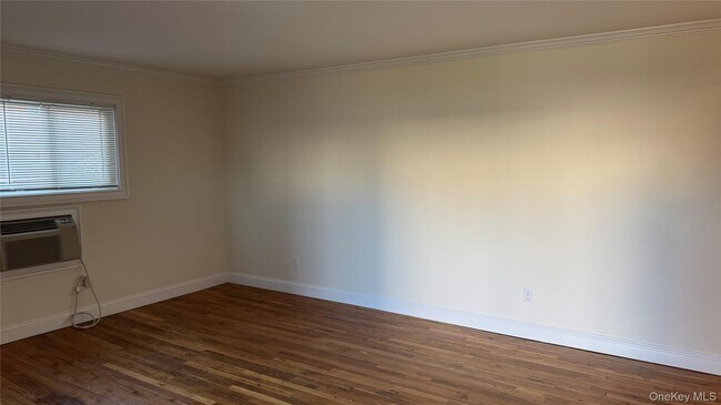 Building Photo - 19 Barbara Ct