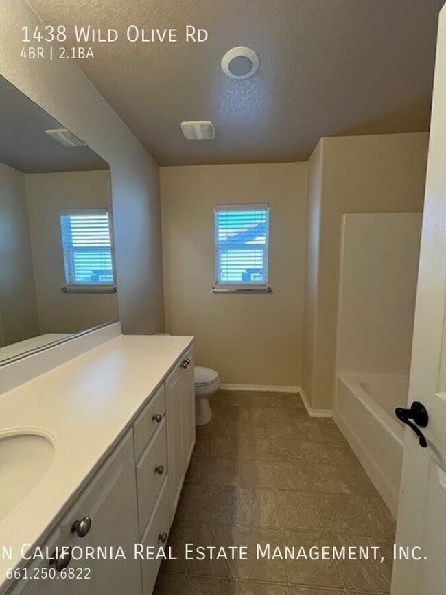 Building Photo - 1438 Wild Olive Rd