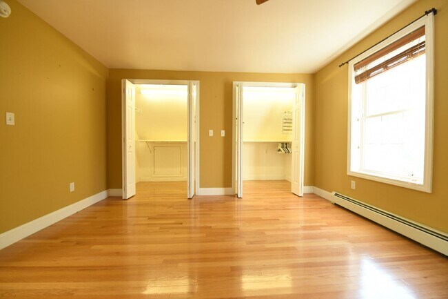 Building Photo - 15 Sabatus Rd