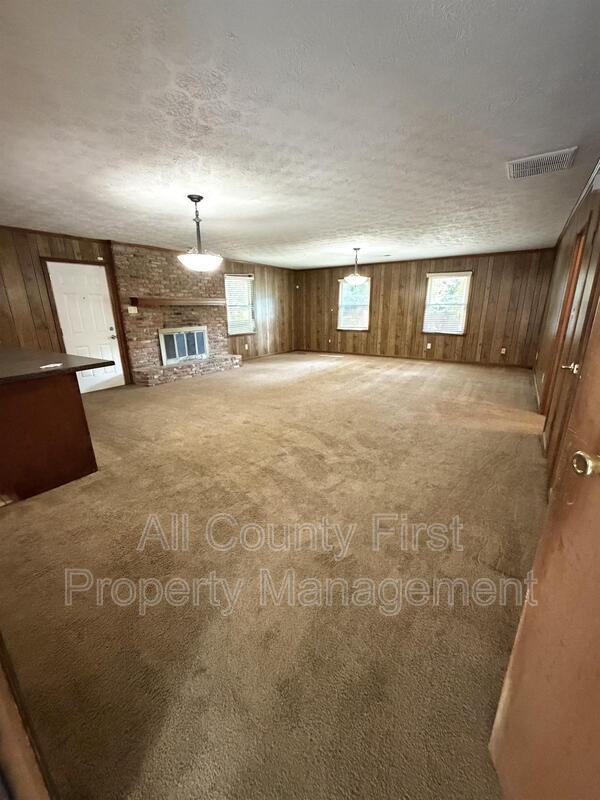 Building Photo - 170 Port Antonio Ct SW