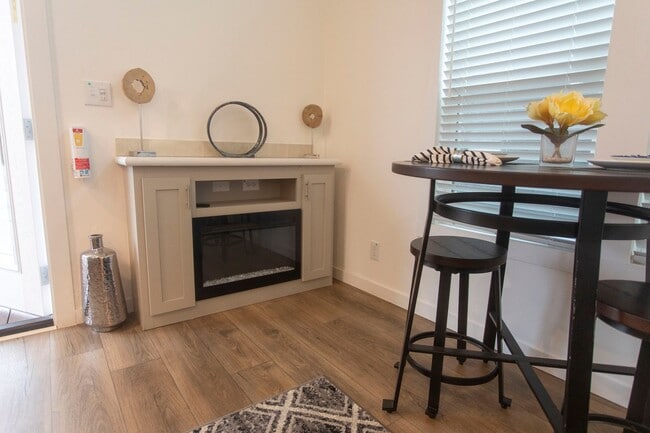 Building Photo - 17750 Hwy 155 S