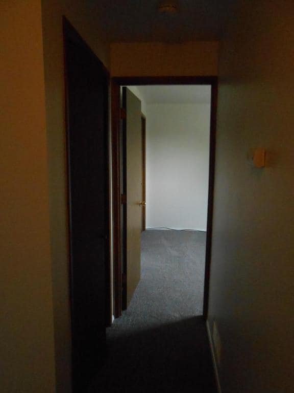 Building Photo - 386 30th Ave SE