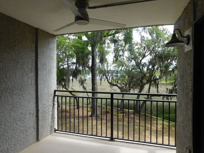 Building Photo - 70 Paddle boat Ln