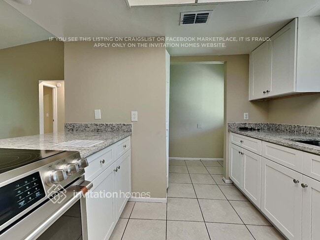 Building Photo - 419 Forest Oak Dr