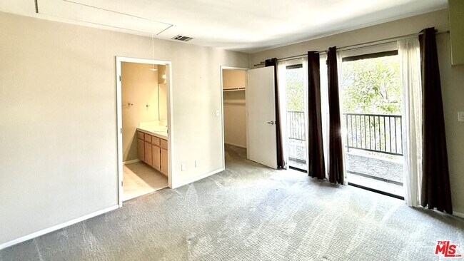 Building Photo - 1802 20th St