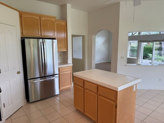 Building Photo - Gated Unique Remodeled 3 Bedroom w/ Golf Course Views in Rancho Solano
