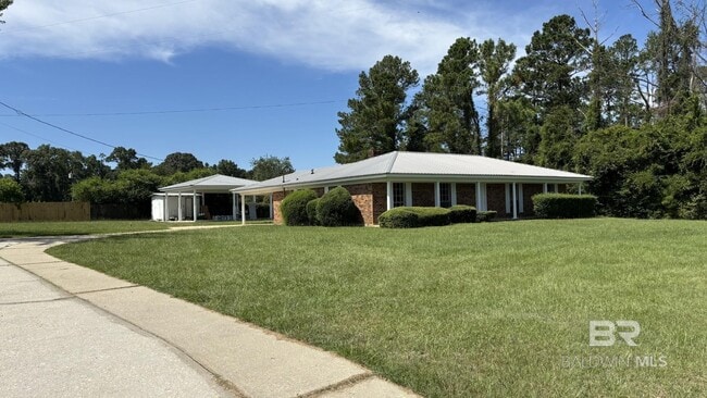 Building Photo - 9424 Hurricane Rd