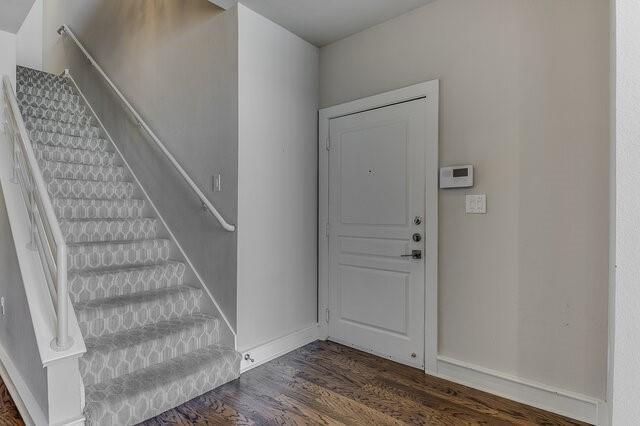 Building Photo - 3333 Darcy St