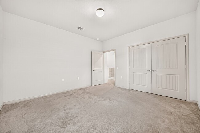 Building Photo - 24302 Bella Florence Dr