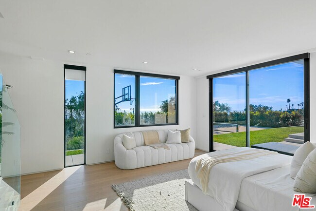 Building Photo - 29623 Cuthbert Rd