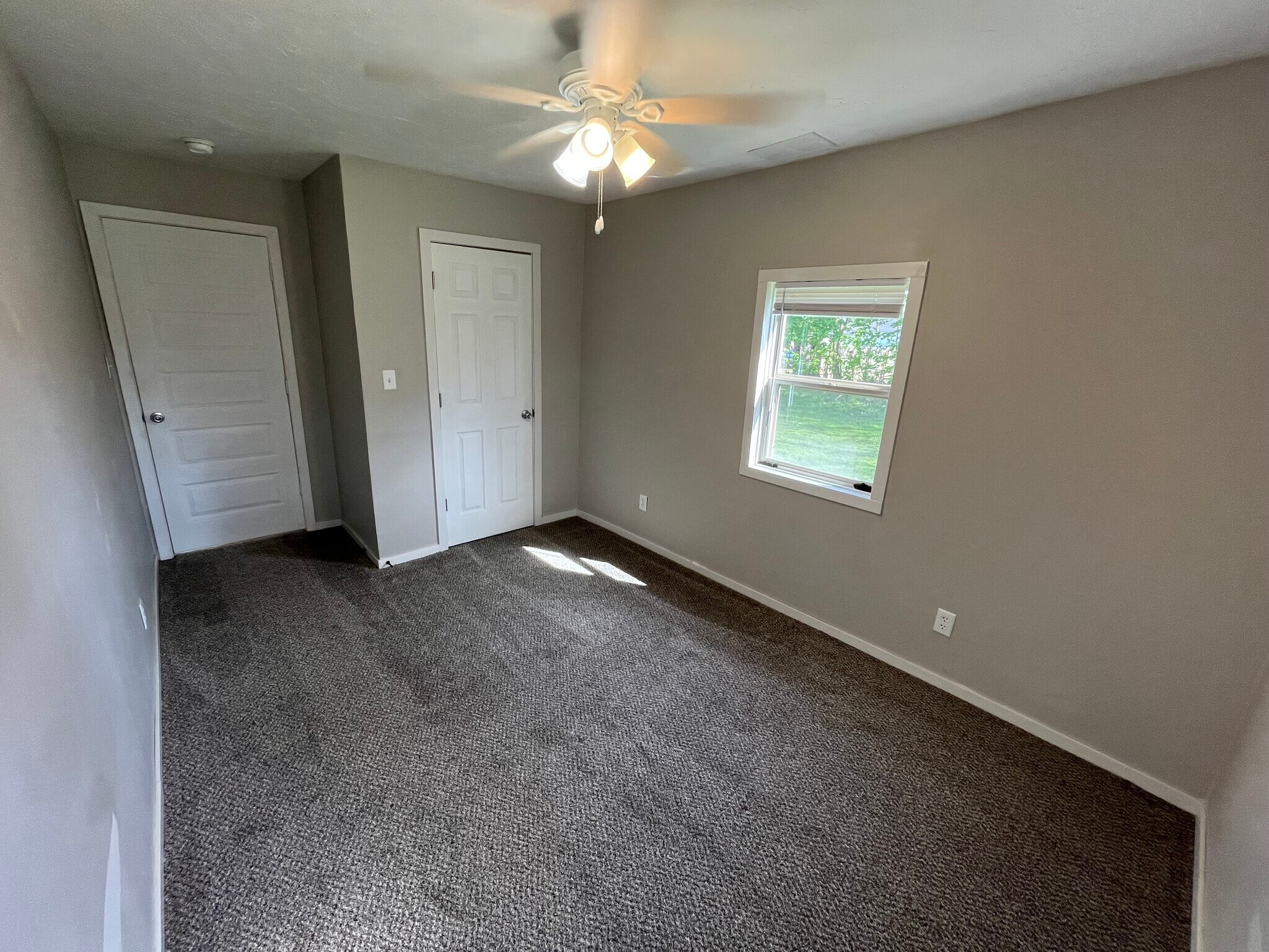 Building Photo - 2433 Morton St