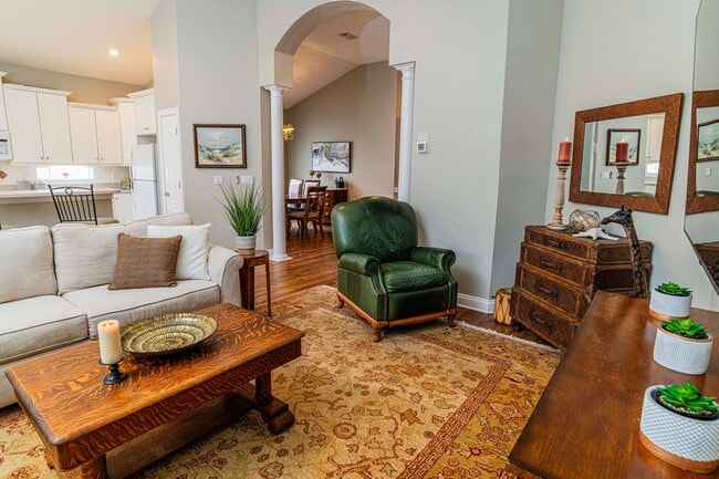 Building Photo - On island time -BBQ-Pool -sleeps 10 -near ...