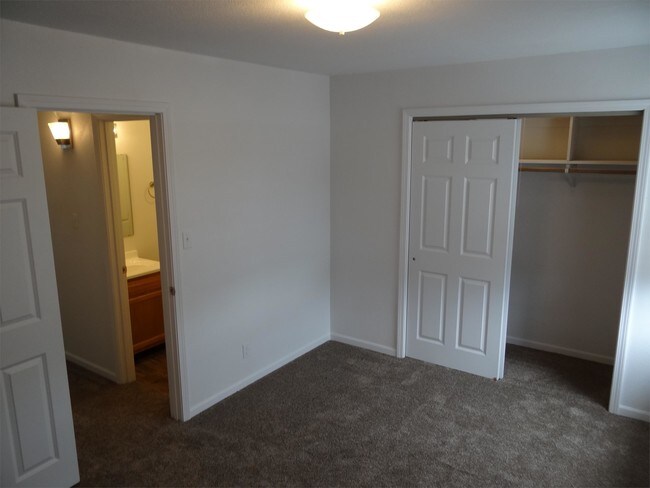 Building Photo - 3304 SW 29th St