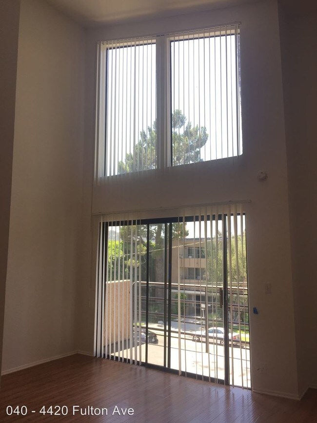 Interior Photo - 4420 Fulton Ave