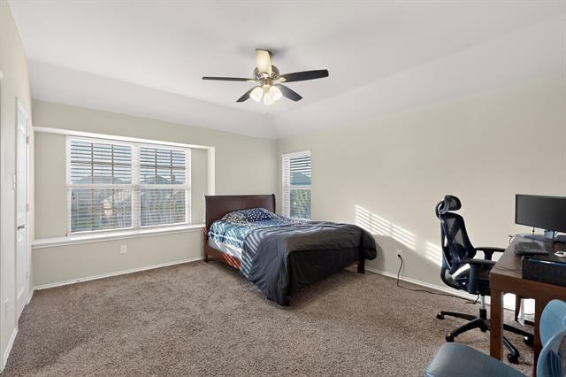 Building Photo - 525 Rustic Oak Ln