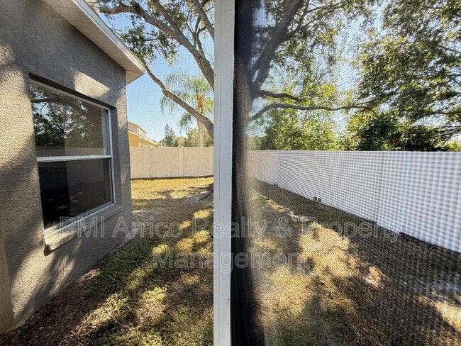 Building Photo - 12653 Longcrest Dr