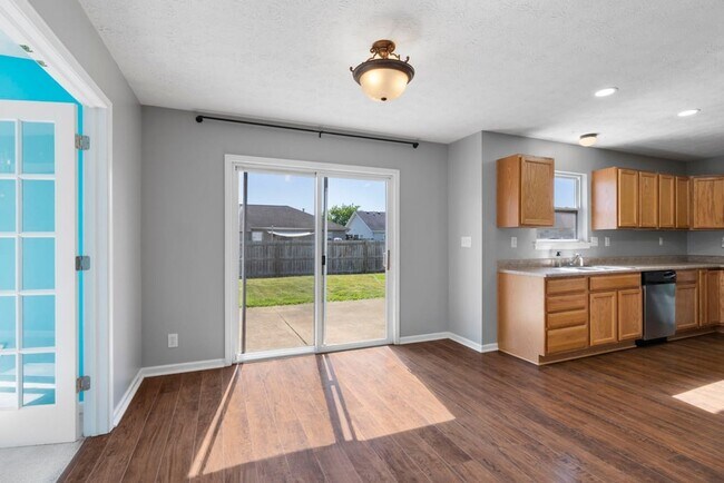 Building Photo - Spacious 4-Bedroom Home with Large Fenced Yard in Quiet West Lafayette Neighborhood