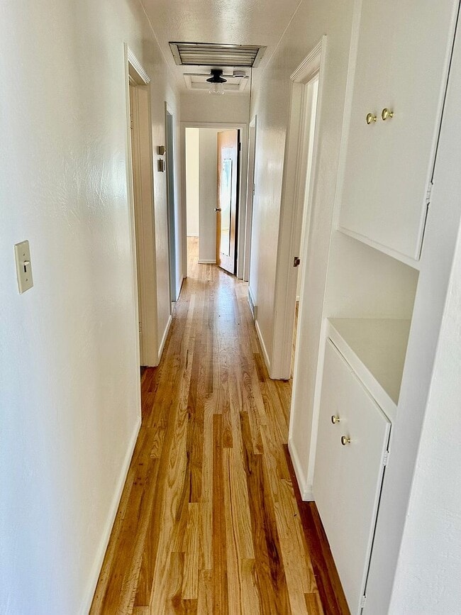 Building Photo - 1307 Ralston St