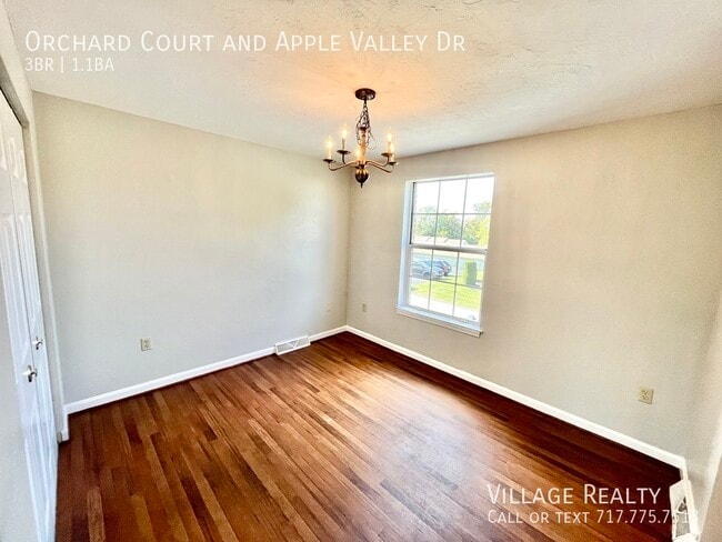 Building Photo - 302 Orchard Ct