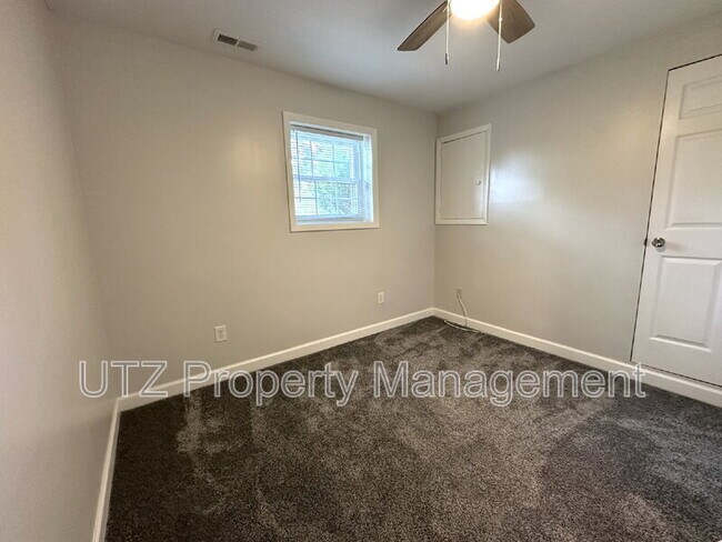 Building Photo - 317 Luther Dr