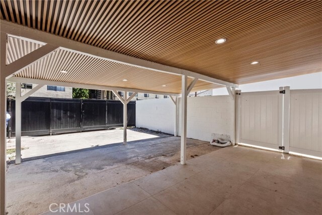 Building Photo - 5734 Stansbury Ave