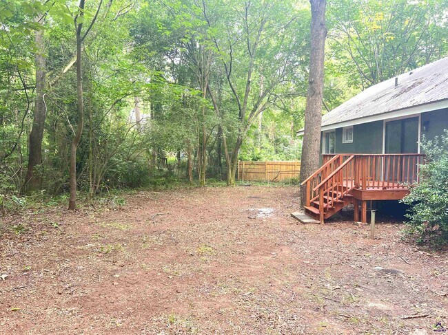 Building Photo - 1199 Runnymede Ln