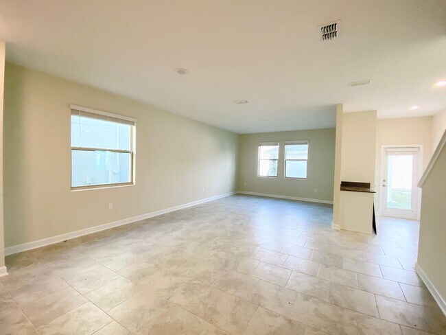 Building Photo - HOME IN TUSKAWILLA CROSSING