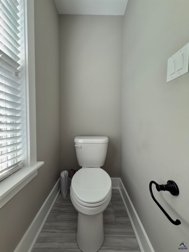 Building Photo - 408 Hawk's Nest Dr