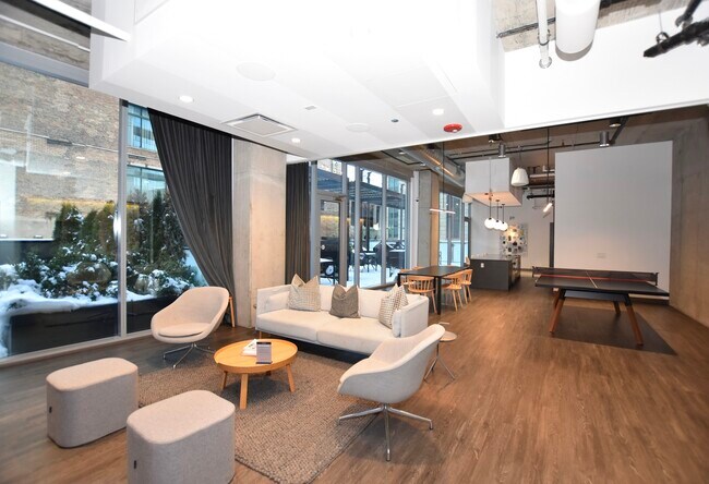 Building Photo - 60 E Randolph St