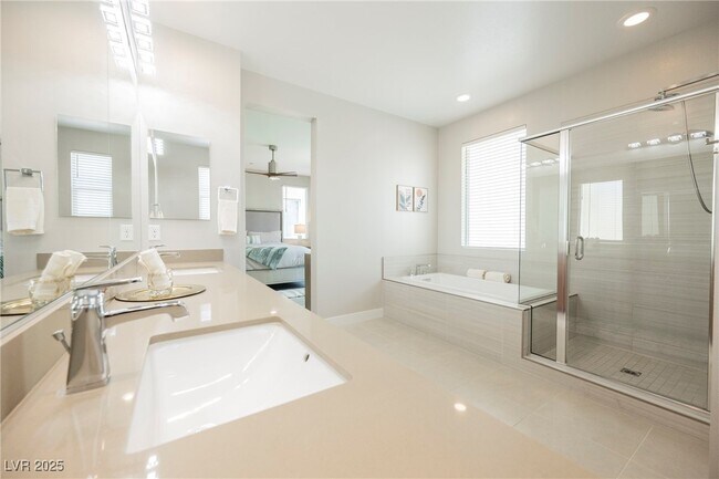 Building Photo - 11262 Cactus Tower Ave