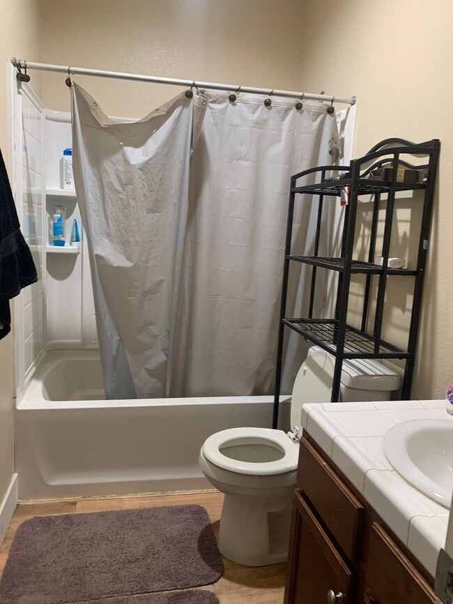 Building Photo - 4 Bedroom 2.5 Bath ready soon