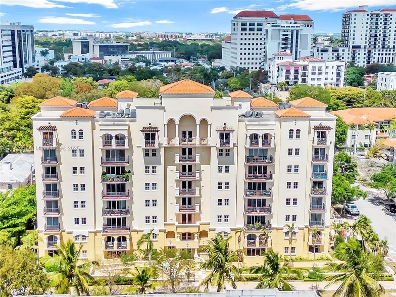 Building Photo - 101 Sidonia Ave