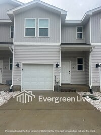 Building Photo - 9863 Fowler Ave