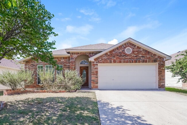 Building Photo - 1005 Fort Apache Dr