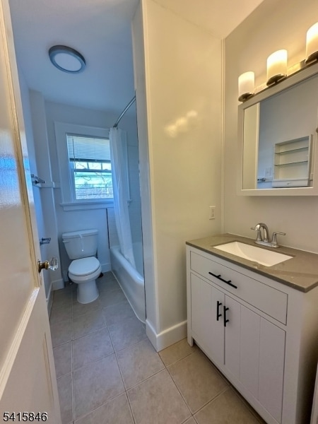 Building Photo - 283 Main St