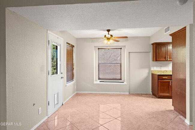 Building Photo - 11429 Lake Nasser Dr