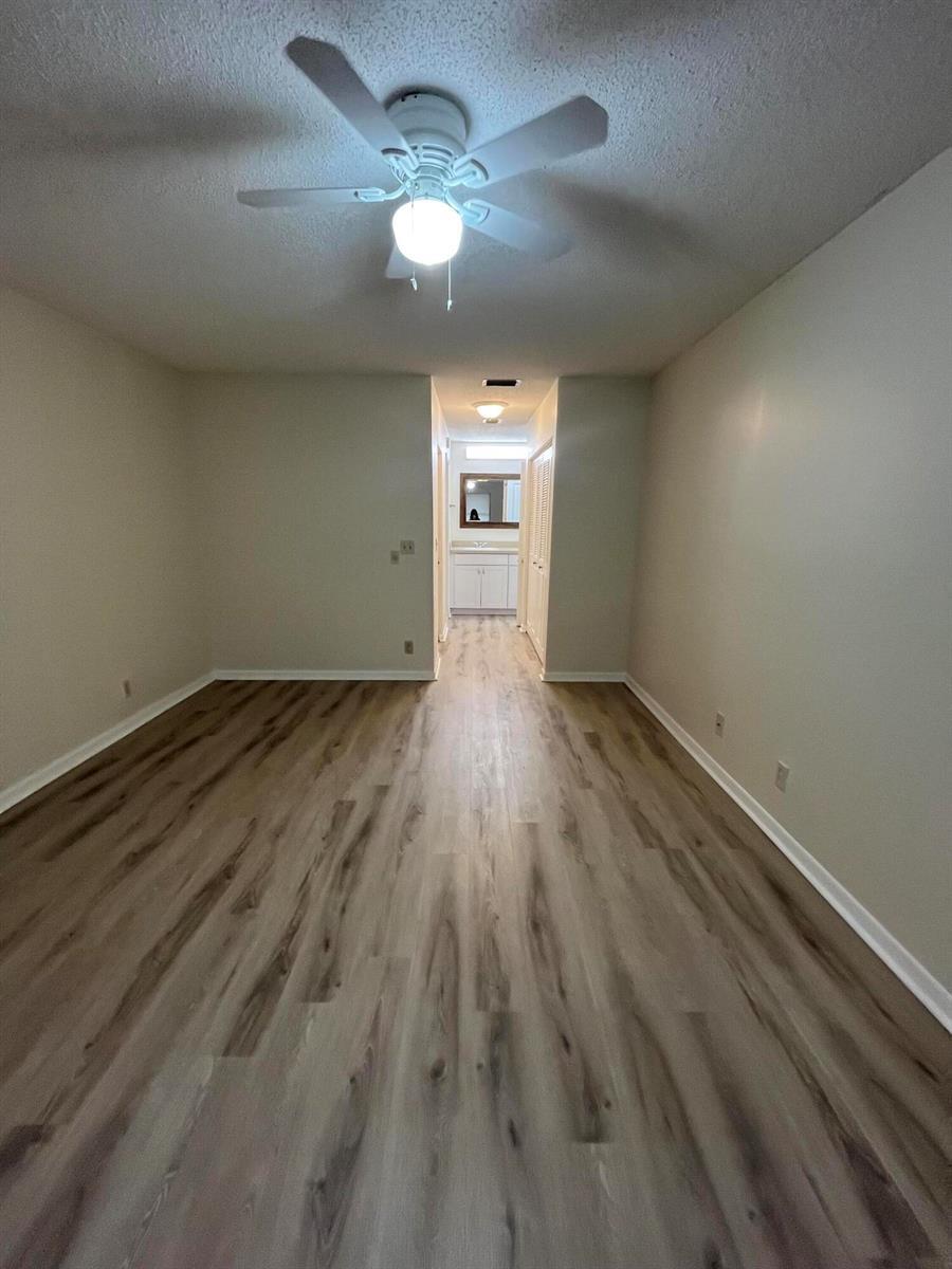 Building Photo - 5975 Forest Hill Blvd