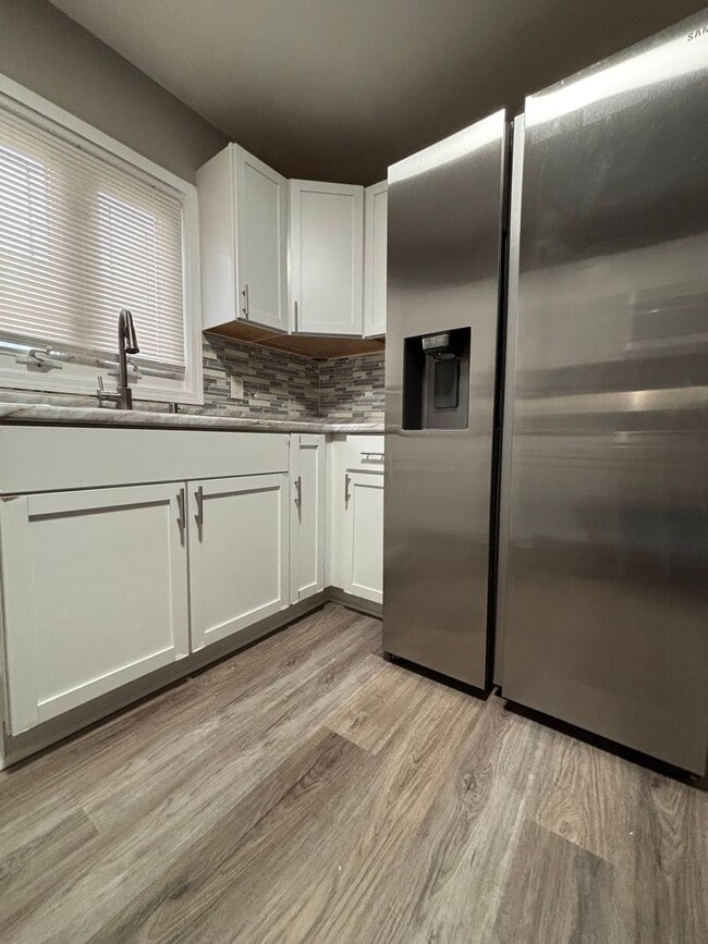 Building Photo - Spacious 3-Bedroom 2 Bath Home in Gary